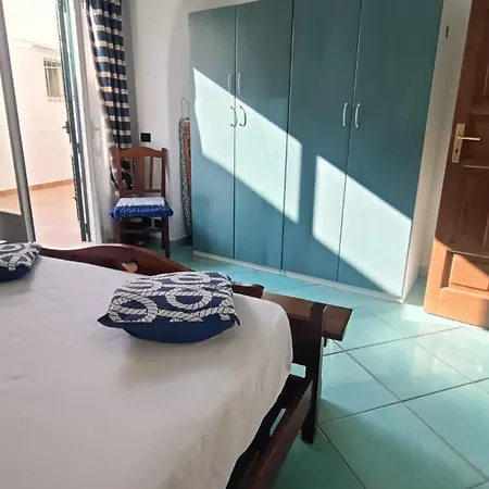 Sunny Terrace Retreat Nyaraló Ischia